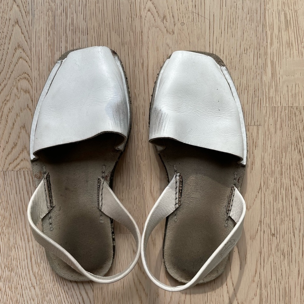 White menorca riudavet avarca sandals
